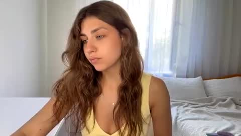 Snapshot of joandonelly chatting on July 28, 2026, 2:13 pm Bella online show from July 28, 2026, 2:13 pm
