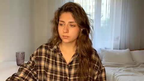 Snapshot of joandonelly chatting on July 28, 2026, 4:39 pm Bella online show from July 28, 2026, 4:39 pm