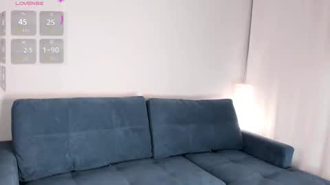 Jenny online show from October 13, 2025, 11:21 am