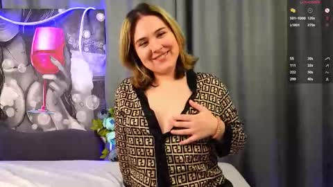 Jolie and Elizabet online show from September 25, 2025, 7:28 pm