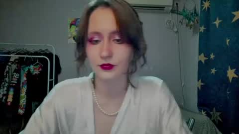 Joannatompson online show from July 23, 2026, 12:02 am