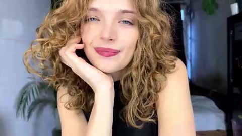 Snapshot of joanniemcgrapth chatting on February 26, 2026, 6:45 am MONICA online show from February 26, 2026, 6:45 am