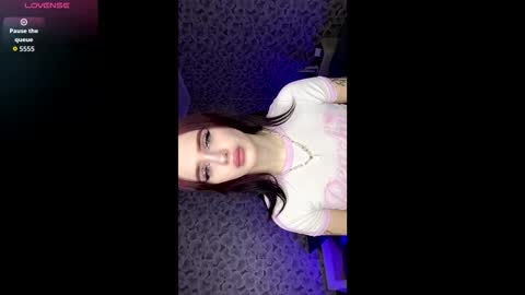 Eva  Its my first day 3 Be pantience online show from February 9, 2026, 6:39 am