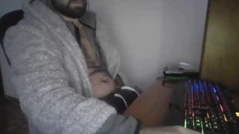 joaodias_18 online show from January 5, 2025, 10:19 pm