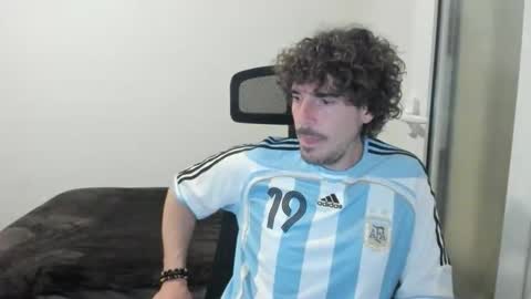 Snapshot of joaquin420_hot chatting on February 21, 2026, 10:33 pm joaquin420_hot online show from February 21, 2026, 10:33 pm