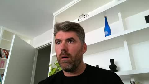 joaquinix123 online show from September 30, 2025, 10:53 am