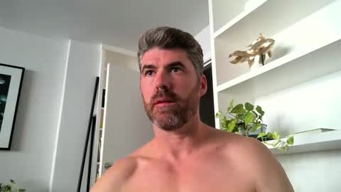 joaquinix123 online show from October 3, 2025, 3:53 pm