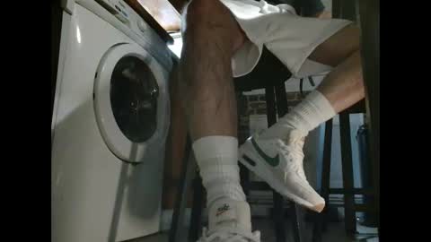 Snapshot of jobbeduval chatting on February 4, 2025, 8:06 pm GUILLAUME feet and socks online show from February 4, 2025, 8:06 pm