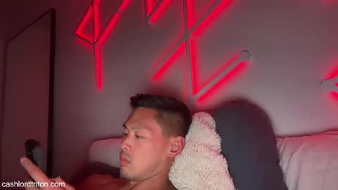 jockb8tor online show from April 25, 2026, 6:49 am