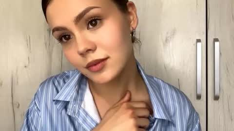 Mila online show from March 3, 2026, 8:31 am