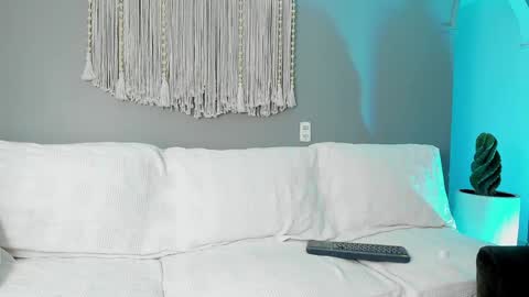 joe_esthetic online show from December 13, 2024, 11:28 pm