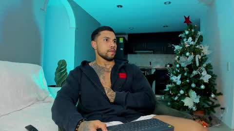 joe_esthetic online show from December 17, 2024, 12:45 am