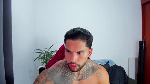 joe_esthetic online show from October 28, 2025, 10:23 pm