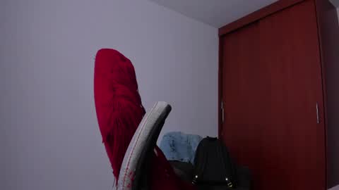 joe_esthetic online show from April 15, 2026, 7:32 pm