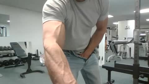 joe_smith5679 online show from December 19, 2025, 9:11 pm