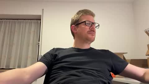 Snapshot of joefoc chatting on February 11, 2026, 12:48 am joefoc online show from February 11, 2026, 12:48 am