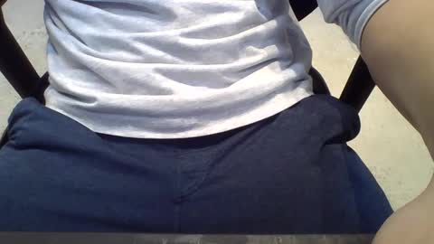 joejoe_1985 online show from January 2, 2025, 10:44 pm