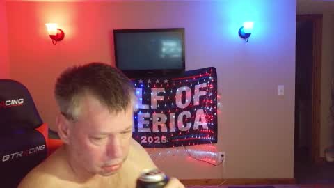 joejoe__ online show from February 2, 2026, 8:24 am