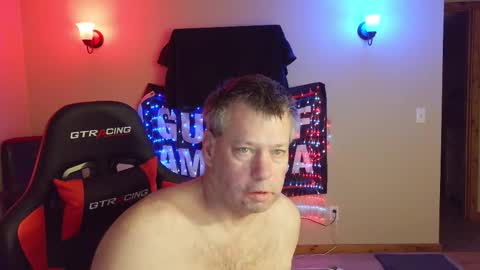 joejoe__ online show from February 15, 2026, 11:41 am