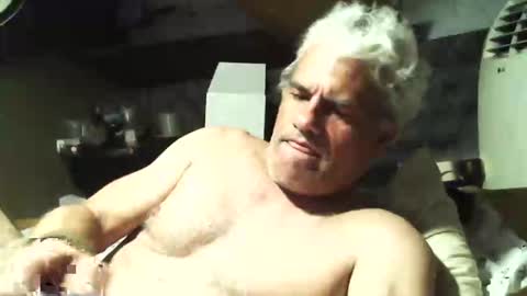 joelcojones online show from February 5, 2025, 7:39 am