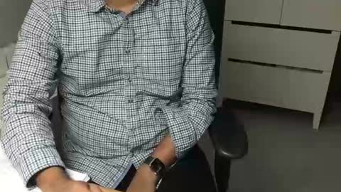 joeshades21 online show from January 17, 2025, 9:28 am