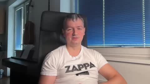 Snapshot of jogger1991 chatting on February 22, 2026, 7:19 am Jogger1991 online show from February 22, 2026, 7:19 am