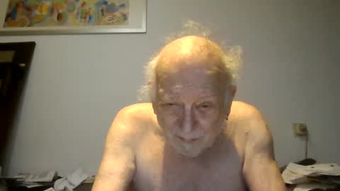 Snapshot of johan1948 chatting on December 27, 2024, 2:22 pm Johan online show from December 27, 2024, 2:22 pm