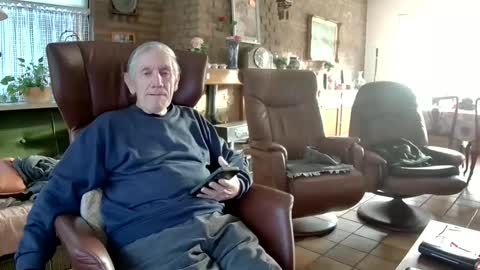 Snapshot of johan7_heet chatting on December 23, 2024, 1:45 pm johan7 heet online show from December 23, 2024, 1:45 pm