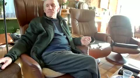 Snapshot of johan7_heet chatting on January 13, 2025, 1:28 pm johan7 heet online show from January 13, 2025, 1:28 pm