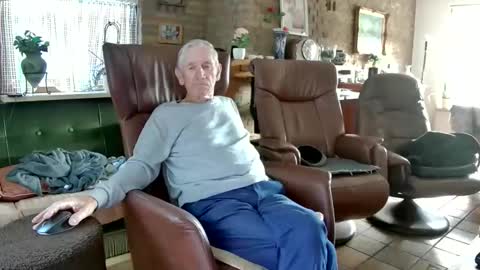 Snapshot of johan7_heet chatting on September 15, 2025, 3:56 pm johan7 heet online show from September 15, 2025, 3:56 pm