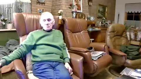 johan7 heet online show from December 17, 2025, 4:13 pm