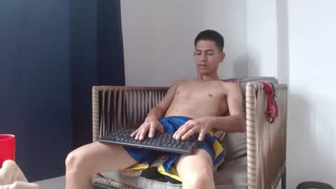 Snapshot of johan_kitten chatting on July 4, 2026, 1:28 pm johan online show from July 4, 2026, 1:28 pm
