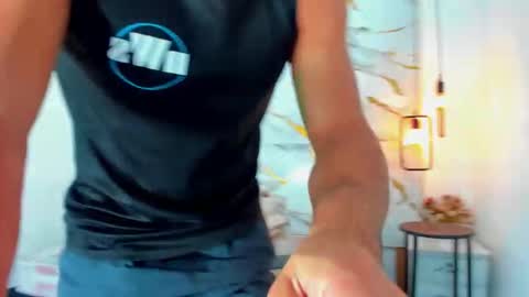 johan online show from November 1, 2025, 10:17 am