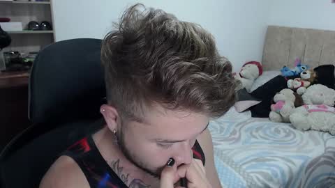 JOHAN independient model online show from December 29, 2024, 4:16 am