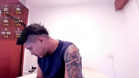 Snapshot of johansmith__ chatting on May 29, 2026, 12:47 pm Johan Smith online show from May 29, 2026, 12:47 pm