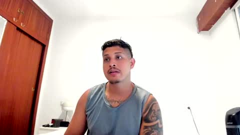 Snapshot of johansmith__ chatting on June 26, 2026, 1:04 pm Johan Smith online show from June 26, 2026, 1:04 pm