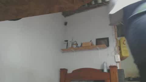 johantorres19 online show from January 27, 2025, 1:19 pm