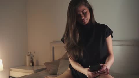 Jo online show from March 12, 2025, 6:11 pm