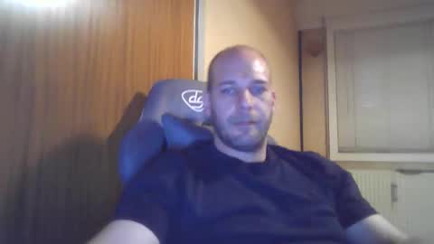 john1212124 online show from September 24, 2025, 10:57 pm