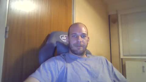 john1212124 online show from September 26, 2025, 1:09 am
