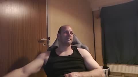 john1212124 online show from October 11, 2025, 11:25 pm