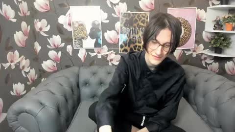 Snapshot of john__strong chatting on May 30, 2026, 1:52 pm john__strong online show from May 30, 2026, 1:52 pm