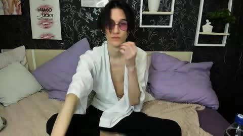 Snapshot of john__strong chatting on May 31, 2026, 1:18 pm john__strong online show from May 31, 2026, 1:18 pm