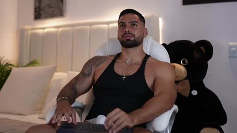 john online show from December 6, 2024, 11:36 pm