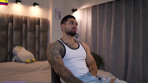 john online show from November 1, 2025, 11:56 am