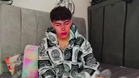 Snapshot of john_vichenso chatting on December 10, 2024, 2:28 pm John Vichenso online show from December 10, 2024, 2:28 pm