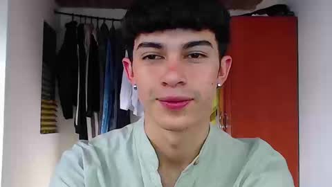 Snapshot of john_vichenso chatting on September 9, 2025, 9:47 pm John Vichenso online show from September 9, 2025, 9:47 pm