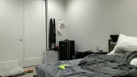 Snapshot of johnafterdark chatting on December 27, 2024, 5:09 am JAXX online show from December 27, 2024, 5:09 am