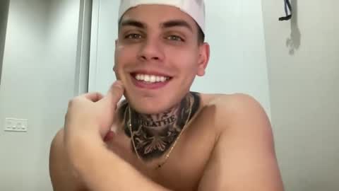 Snapshot of johnafterdark chatting on January 14, 2025, 11:48 pm JAXX online show from January 14, 2025, 11:48 pm