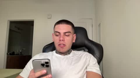 Snapshot of johnafterdark chatting on October 13, 2025, 11:38 pm JAXX online show from October 13, 2025, 11:38 pm